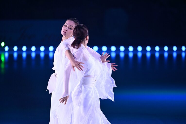 フレンズオンアイス　©Asami Enomoto