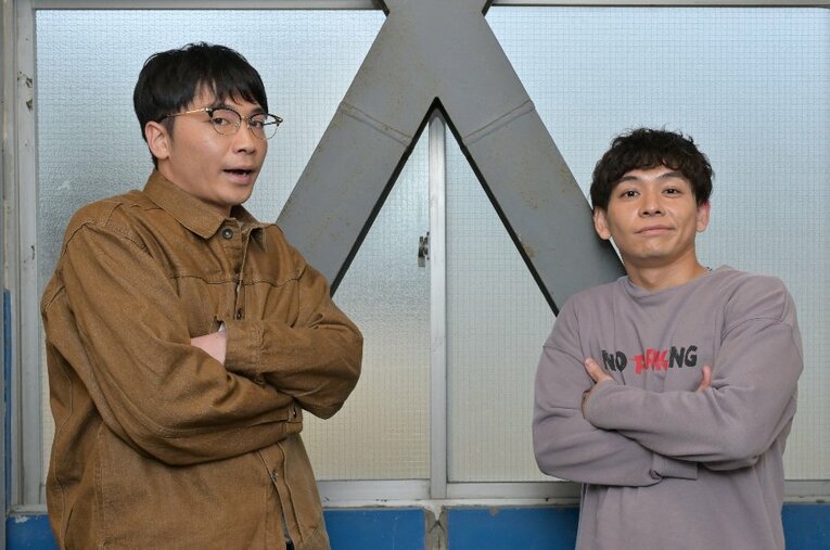 結成8年で2回目のM-1決勝だったさや香。石井（ボケ担当、写真右）と新山（ツッコミ・ネタ作り担当） ／ photograph by Hideki Sugiyama