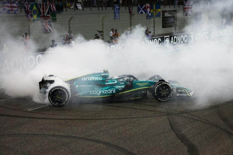 惜別のマックスターン。今季最高位は6位が2回、ドライバーズランキングは12位だった　©Getty Images