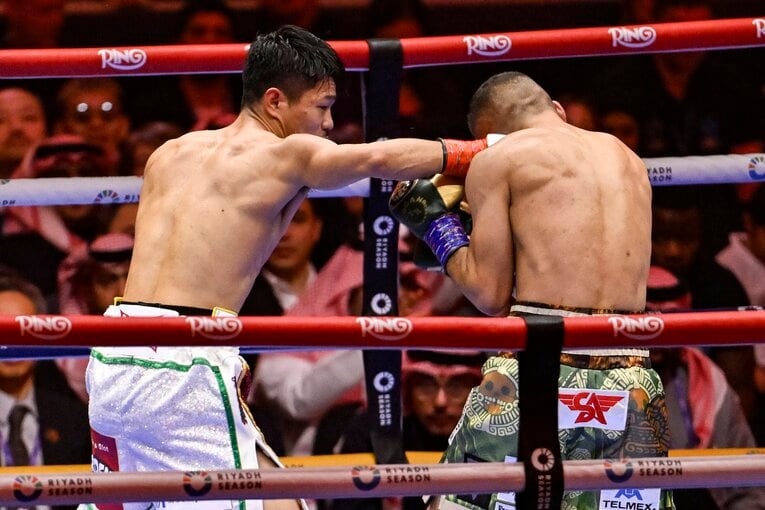 中谷潤人vs.セバスチャン・エルナンデス　©Hiroaki Finito Yamaguchi