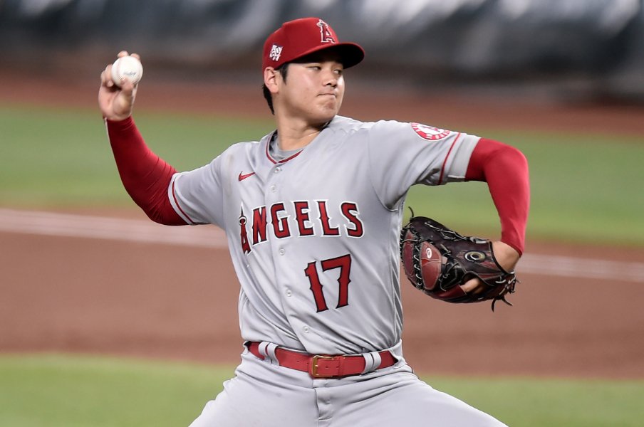 大谷翔平と日本人の世界ヘビー級王者。本塁打王まっしぐらの途上で進化する必殺の投球術<MVP当確?><Number Web> photograph by Getty Images