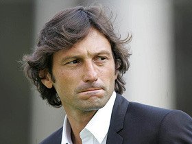 ベルルスコーニの お気に入り は名門を救えるか ミラン新監督レオナルドの挑戦 セリエa Number Web ナンバー ベルルスコーニの お気に入り は名門を救えるか ミラン新監督レオナルドの挑戦 セリエa Number Web ナンバー