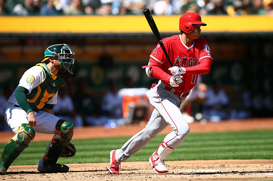 大谷翔平の体が反応したMLB1球目。初安打と4つの凡退に、明るい表情。<Number Web> photograph by AP/AFLO