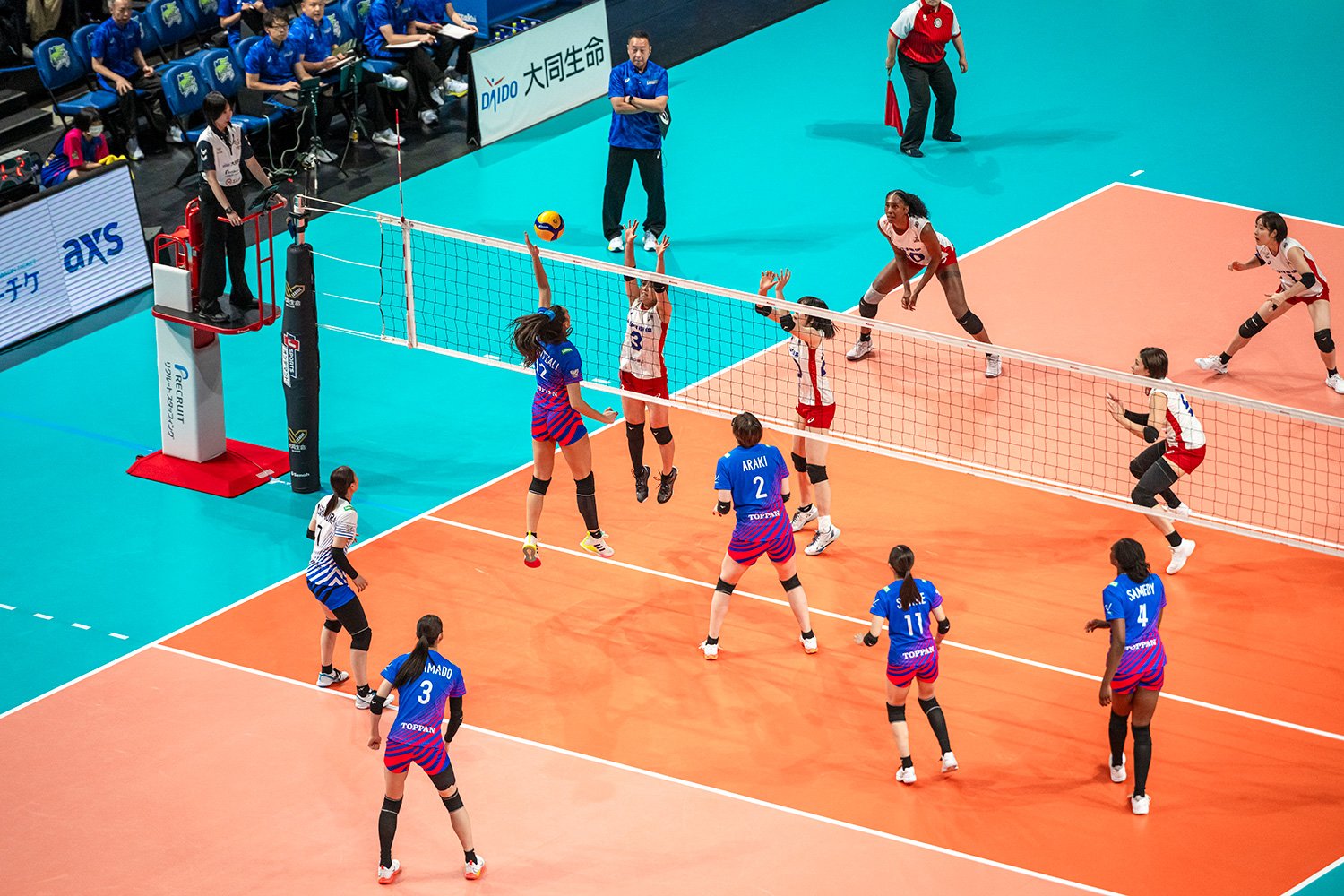 10.19 [SUN] 14:05　SAGA久光スプリングスVS刈谷クインシーズ　日本代表に選出されている荒木彩花（背番号2）、北窓絢音（同3）、西村弥菜美（同7）ら　©Takuya Sugiyama