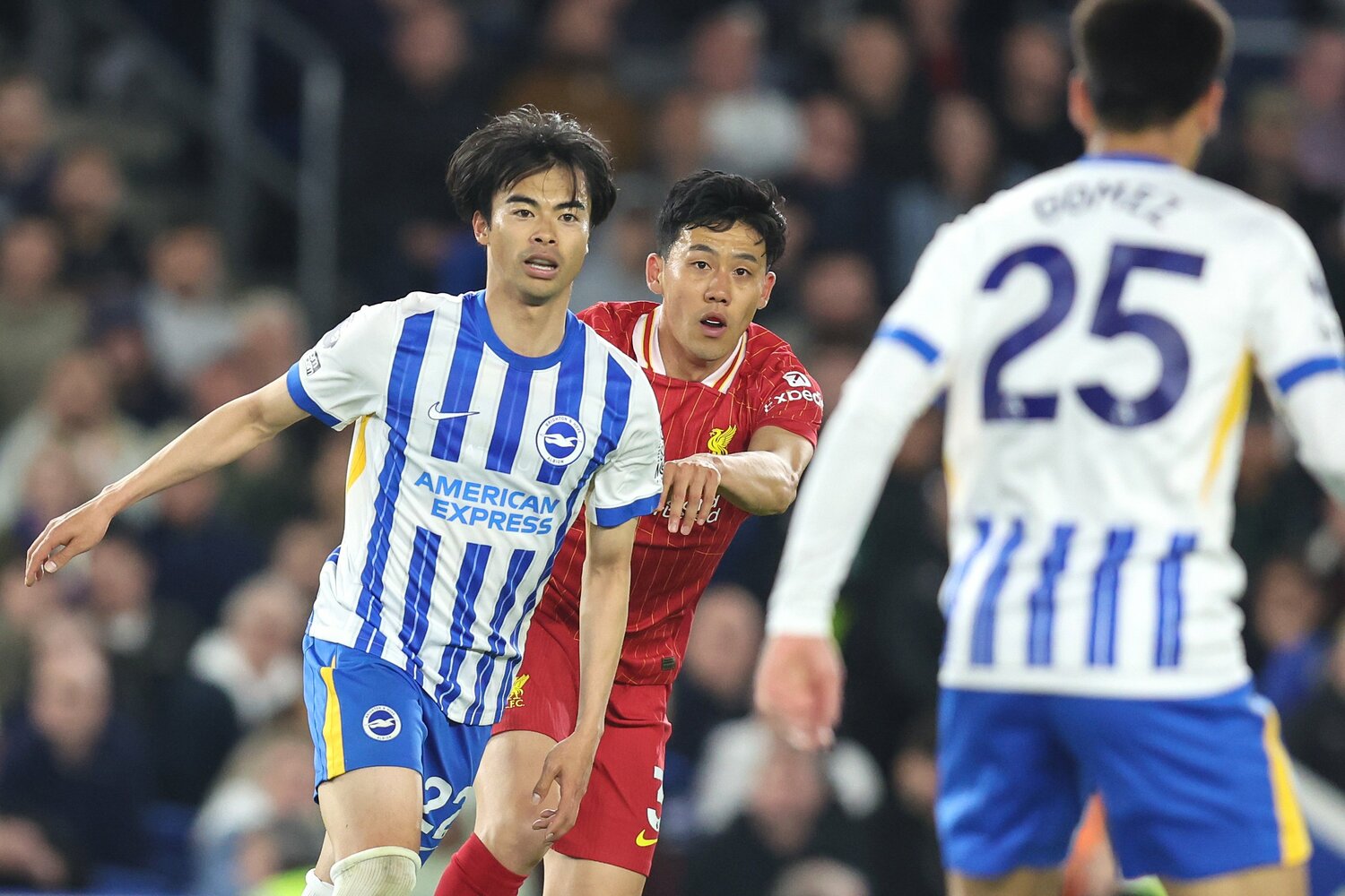 リバプール戦、遠藤とのマッチアップ　©Getty Images