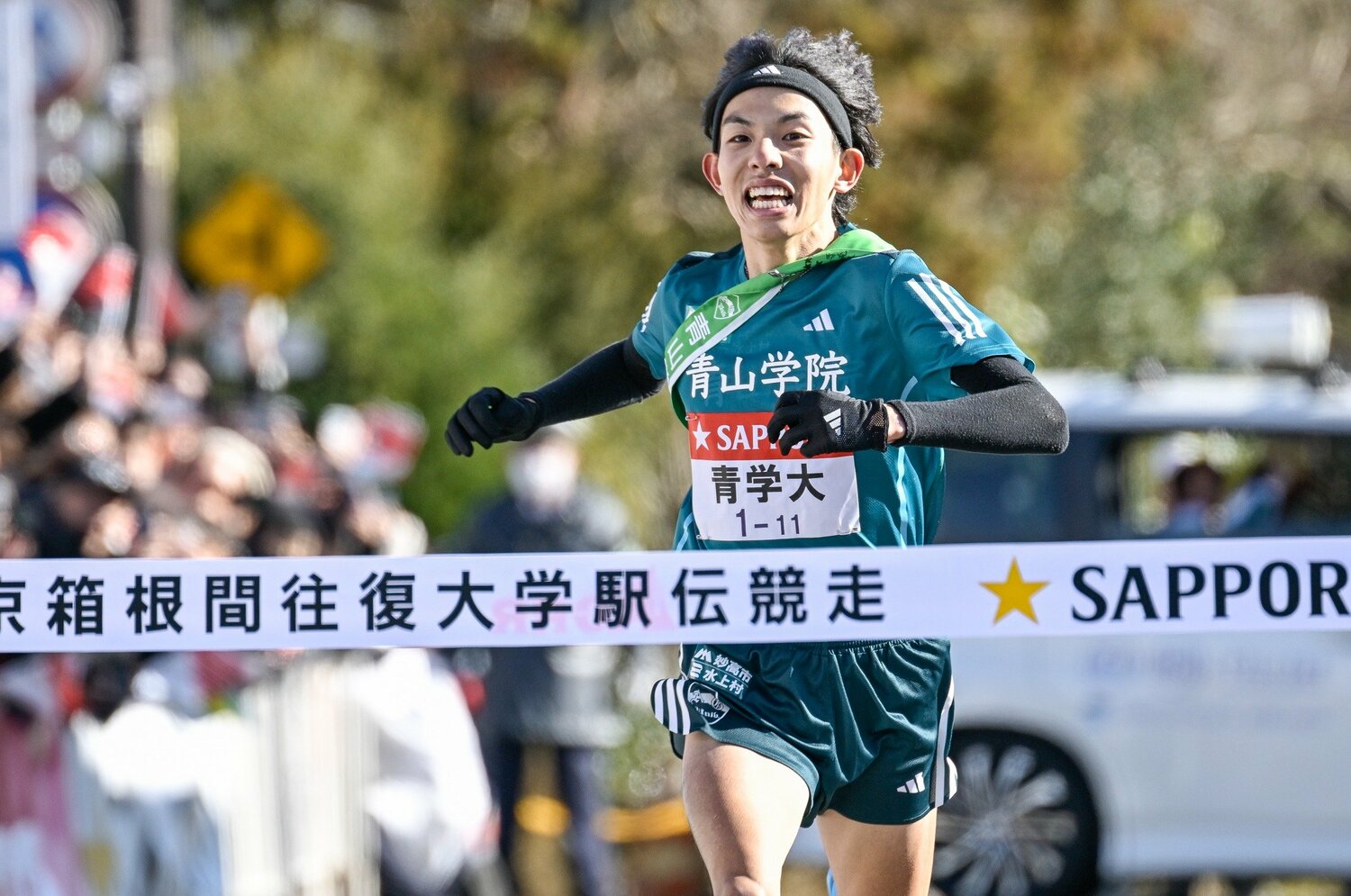 青学大・原晋監督の名采配「“サプライズ”黒田朝日5区は1週間前に決まった」じつは“誤算”も…「体調不良で1区当日変更」3分25秒大逆転はこうして生まれた＜Number Web＞ photograph by Nanae Suzuki