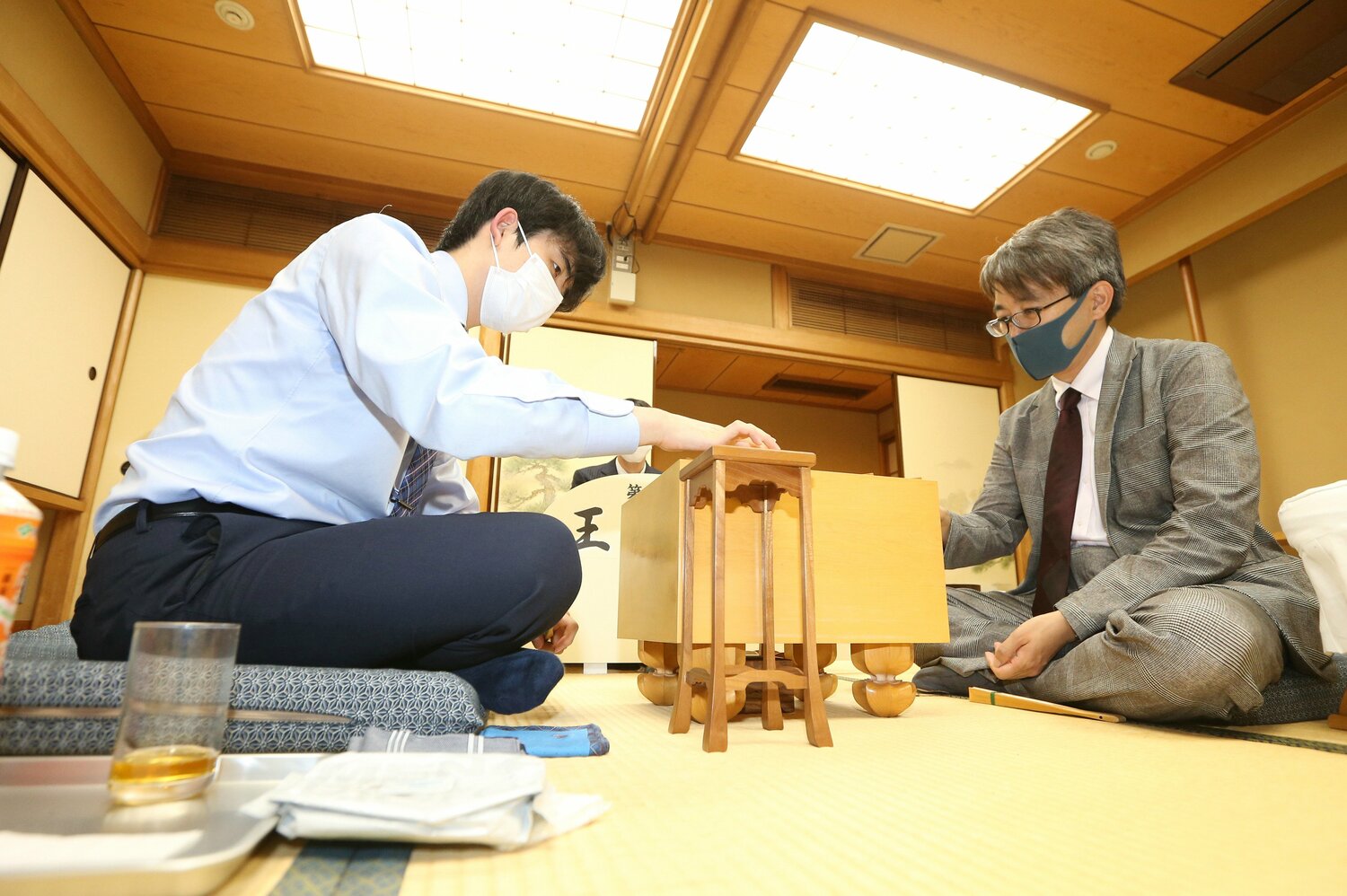 2020年王将戦挑戦者決定リーグでは羽生が藤井に勝利している　©JIJI PRESS