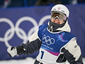 実は「やったことのないルーティーン」で金！ スノボ戸塚優斗のメダル秘話“ネイル”“国歌で脱帽”だけじゃなく…「自分のヒーロー」平野歩夢の影響