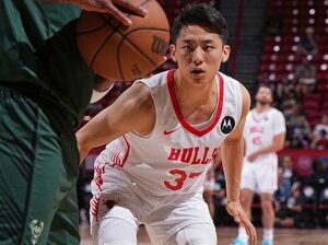 24歳河村勇輝にとってNBAシカゴ・ブルズは“最適の環境”か「ガードが過剰なほど多い」のになぜ熱烈オファー? 時代と逆行する小さなガードの挑戦