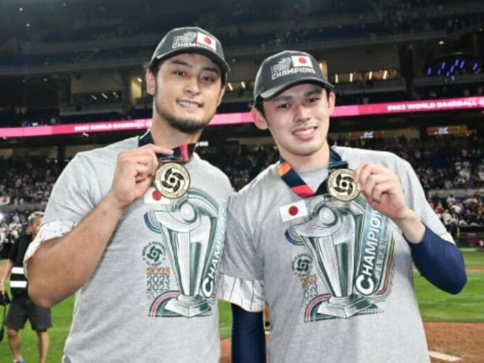 ダルビッシュに直接聞いた“尊敬される人間になるには…？” 佐々木朗希・山本由伸は“先輩の器”をこう見ていた「同じ目線で話してくれる」＜Number Web＞ photograph by Getty Images