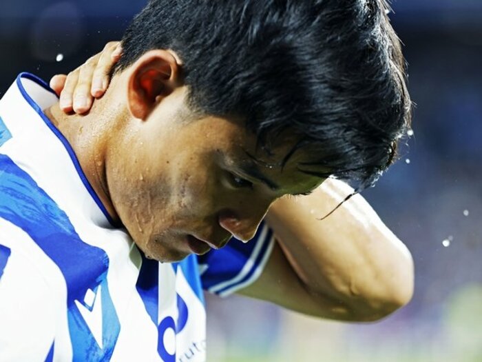 「クボは“便利屋”ぶりをマンU戦で確立。間違っていたのは我々」「過去と別人」番記者も驚く“久保建英ソシエダ即フィットの要因”＜Number Web＞ photograph by Daisuke Nakashima