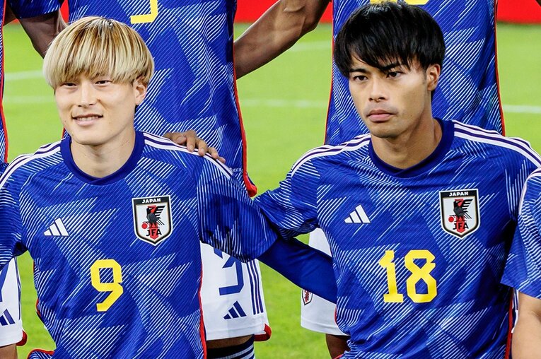 2022年9月シリーズの古橋と三笘。ポステコグルー監督が両者を狙っていたことを認める発言は英国内で話題となった　©Kiichi Matsumoto