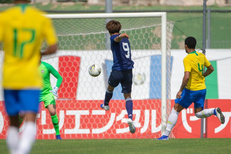 小川は2019年6月のトゥーロン国際ブラジル戦で豪快なミドルを叩き込んでもいる　©Getty Images