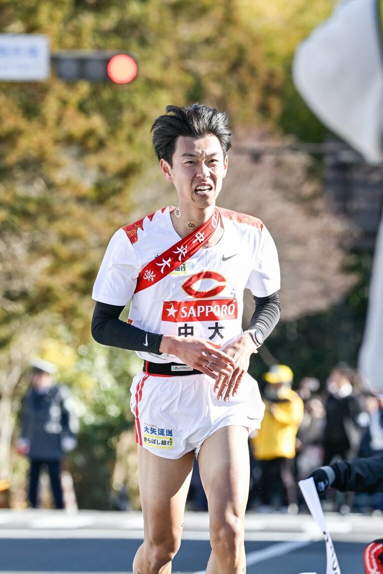 9.8km地点では先頭を行っていた中大・柴田（写真）を捉えるなど好走していたように見えた工藤だったが…　©Nanae Suzuki