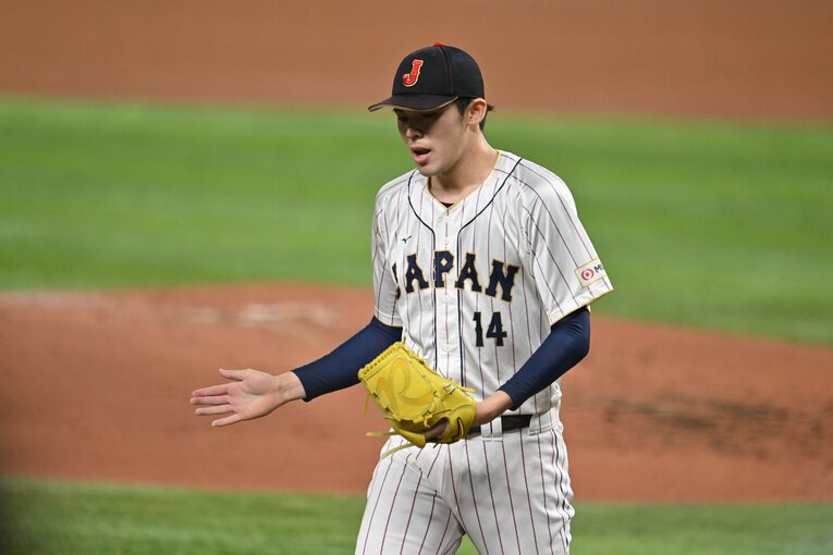 準決勝・メキシコ戦で力投する佐々木　©︎Naoya Sanuki 