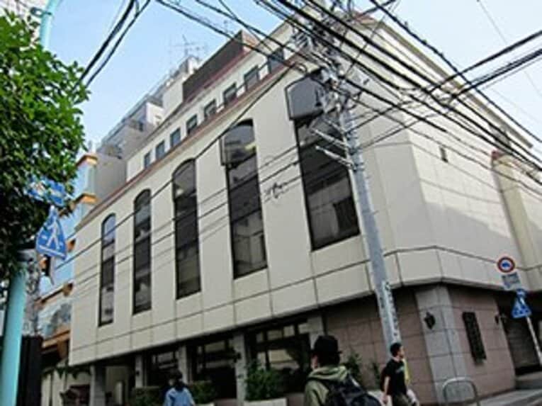 イマドキの若者たちがフツーに闊歩する渋谷区松濤の一角にあるフツーのビルに見える統一教会の本部