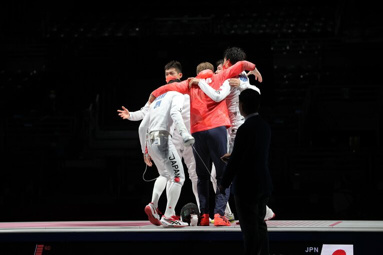 転向を勧められても、高校総体に団体がなくても…「日本人には難しい」フェンシング団体エペで金メダル、“2つの原動力”とは(8)