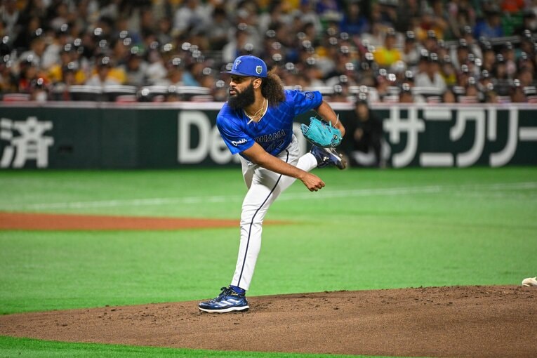 第5戦、シーズン中にはほぼなかった中4日でジャクソンが先発。「シリーズだからこそ」の采配だった　©Nanae Suzuki