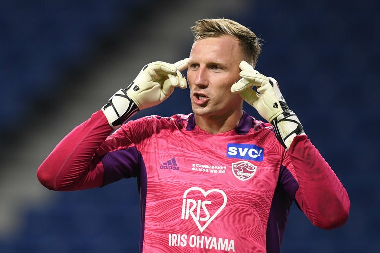 11月20日、第36節で湘南との直接対決を迎える19位仙台のGKヤクブ・スウォビィク