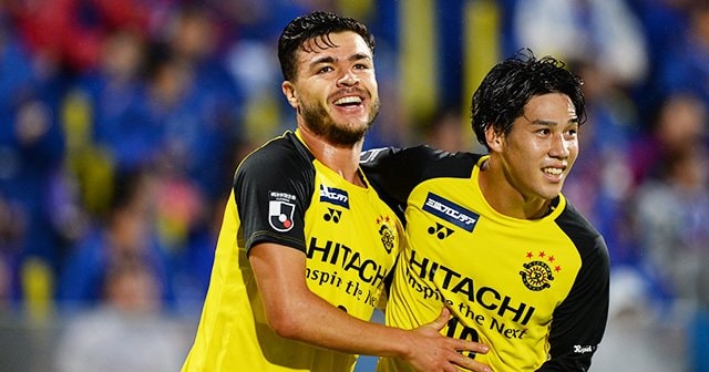 実力拮抗のj2 昇格レースが本格化 J1返り咲きを狙う柏と長崎に注目 3 3 Jリーグ Number Web ナンバー