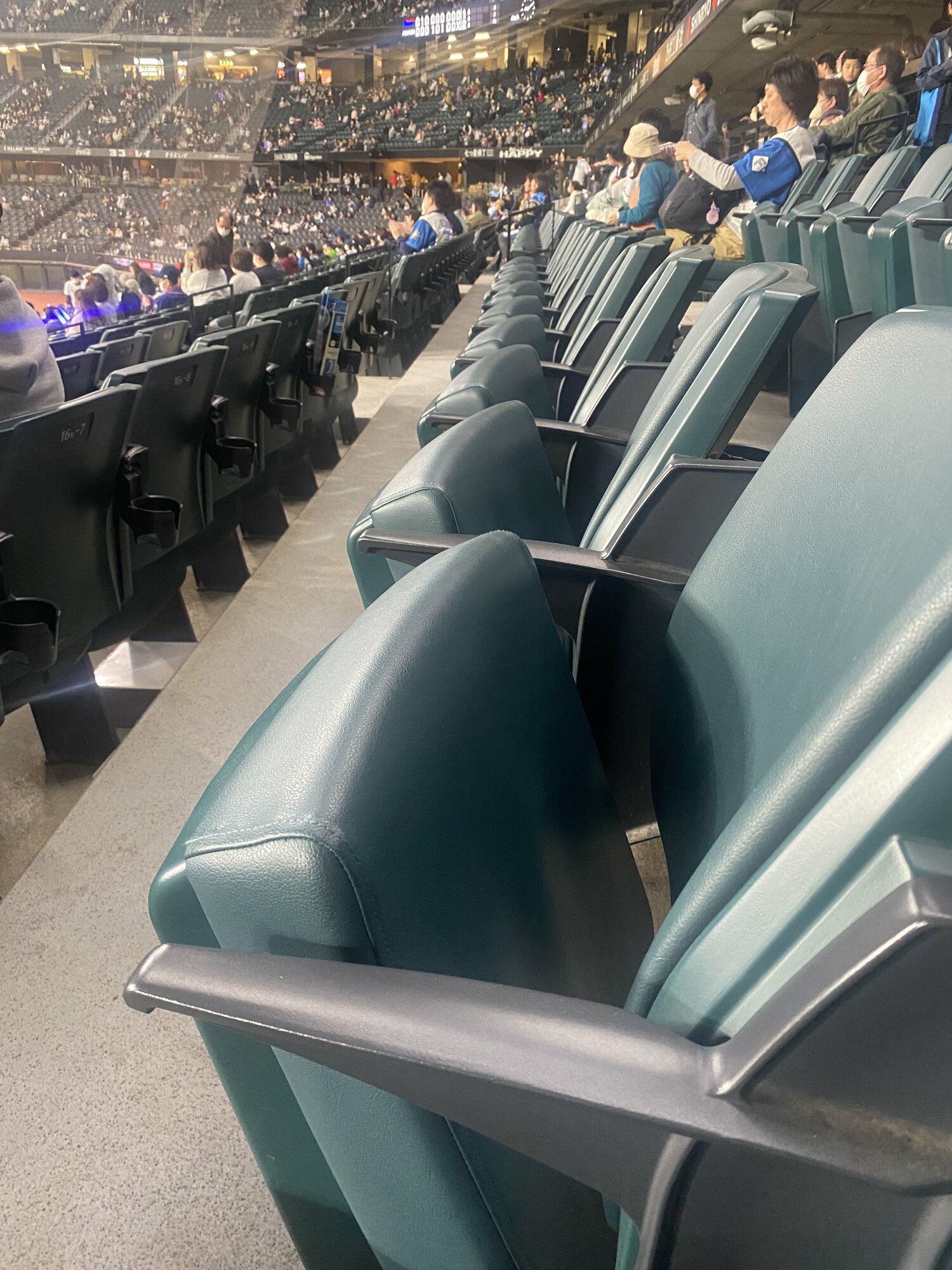 このシートの分厚いクッションも忘れられない