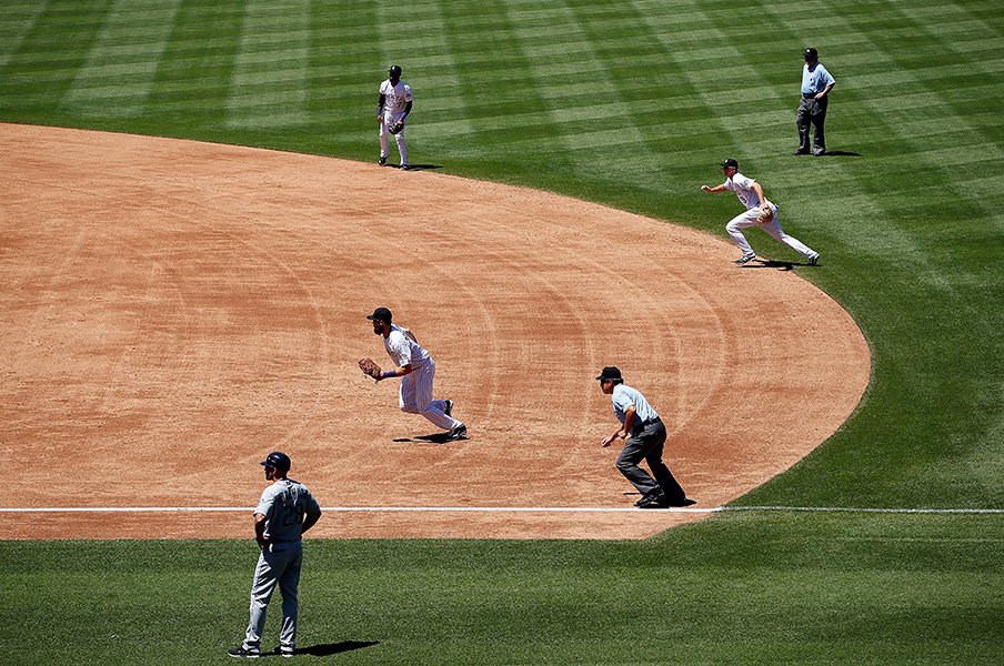 大谷シフトに、1回限定の先発投手。メジャーは野球の常識を常に疑う。＜Number Web＞ photograph by Getty Images