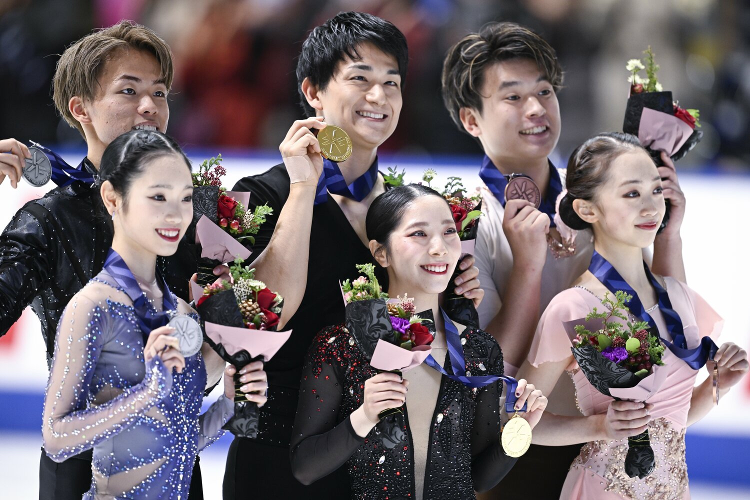 2位になった長岡柚奈／森口澄士、3位の清水咲衣／本田ルーカス剛史と