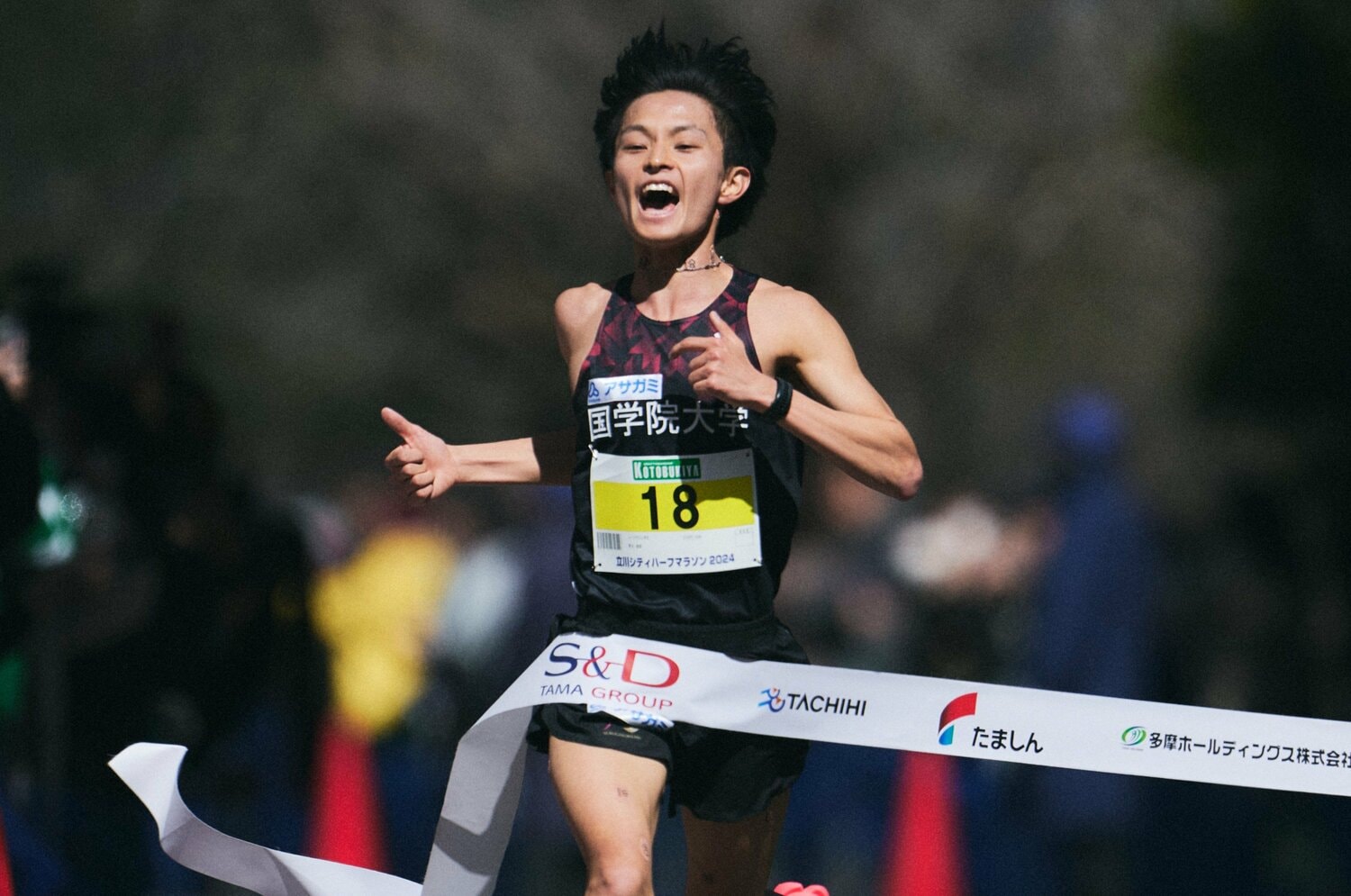 学生ハーフで優勝した國學院大2年生の青木 ©Yuki Suenaga