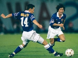 サッカー日本代表から消えた天才「ぷらっとしてます」流浪のMF、中田英寿が「ゾノを呼んで下さい、岡田さん」トガっていた前園真聖への信頼