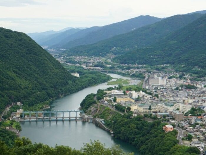 甲子園優勝3回“やまびこ打線”池田高も定員割れの現実「まるでホテル…寮を新設」公立校で県外生徒が入学、激変する現場「5年後、面白くなると思います」＜Number Web＞ photograph by NumberWeb