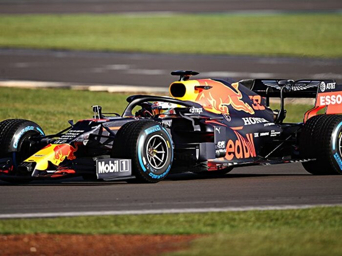 空力の鬼才によるレッドブル新車。今季こそ王者メルセデスを倒せるか。＜Number Web＞ photograph by Getty Images