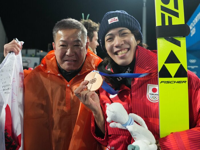 「僕が酔い潰れるまで赤の他人でした」ミラノ五輪で3つのメダルを獲得…スキージャンプ・二階堂蓮が明かした”妻との出会い”「いやいや、酒に飲まれました」＜Number Web＞ photograph by Tsutomu Kishimoto / JMPA