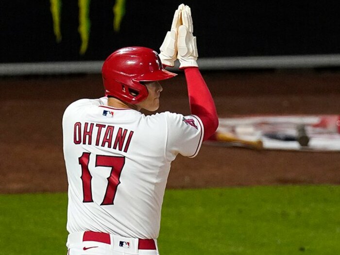 大谷翔平、今季は“リアル二刀流”でフル回転か  狙える数字を“皮算用”すると打者で35本塁打、投手で奪三振は…＜Number Web＞ photograph by AP Photo/Mark J.Terrill/AFLO