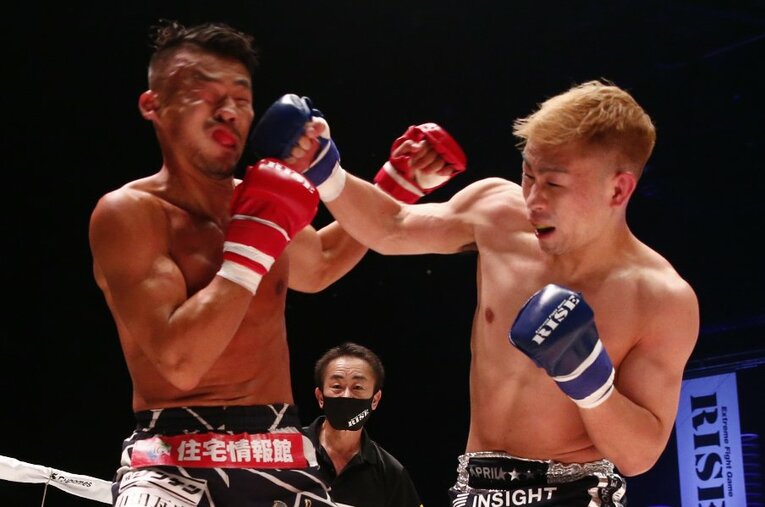 9月23日にRISEで行われた北井智大戦。1Rわずか43秒、YA-MANは強烈な右フックでKO勝利を飾った ／ photograph by RISE