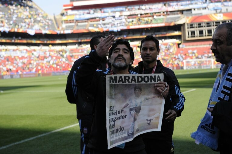 マラドーナ監督　©JMPA