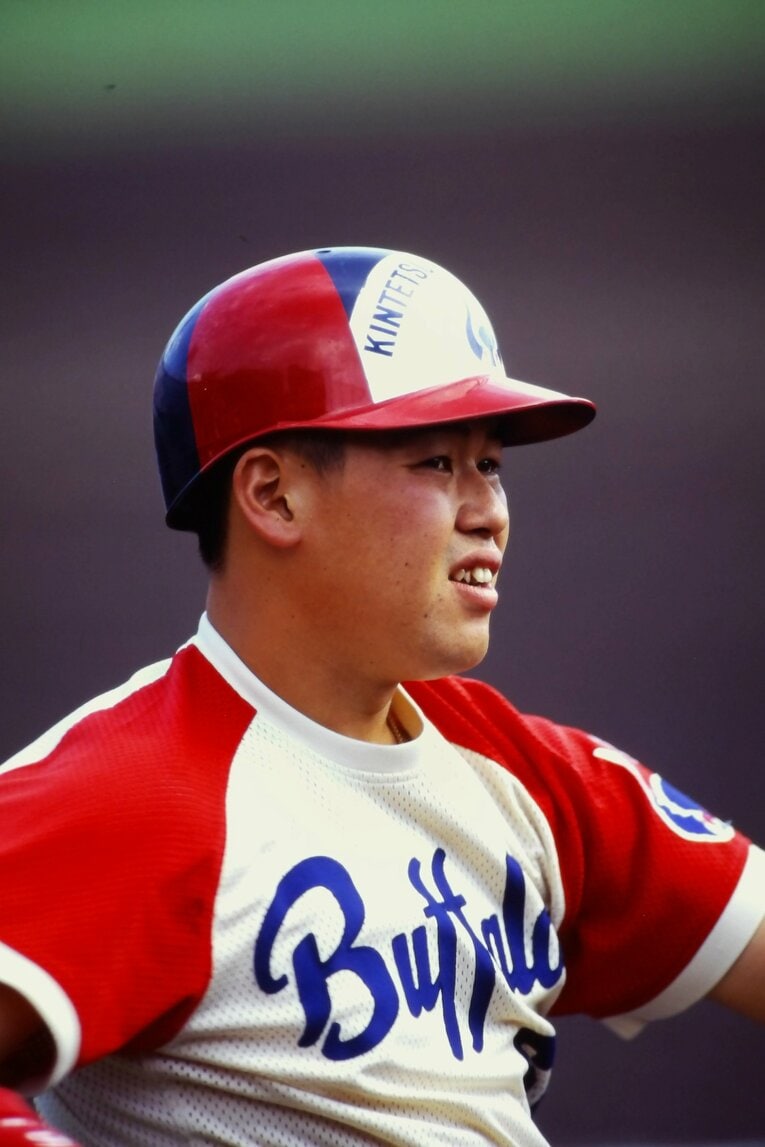 1994年の中村紀洋。ベテラン・金村義明に代わって頭角を現し、この年101試合に出場してレギュラーへの足がかりをつかんだ　©BUNGEISHUNJU