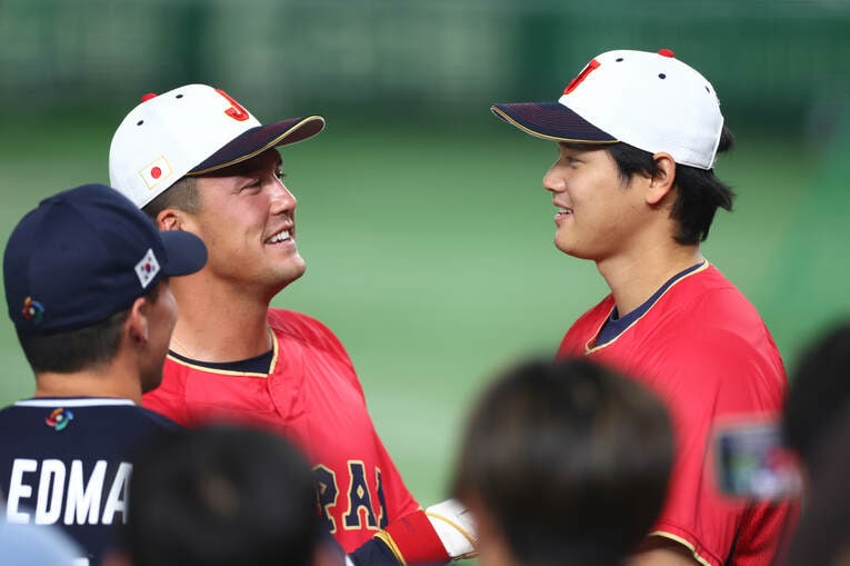 韓国戦前、大谷翔平と　©AFLO