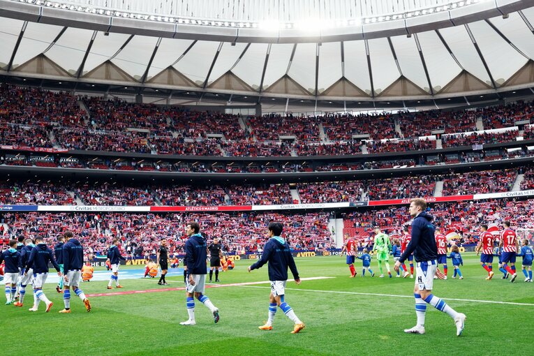 「クボを無効化する」要警戒した闘将シメオネが久保建英の技に呆然…ソシエダCL確定にカメラマンが思い出した「クボはフィットするよ」(11)