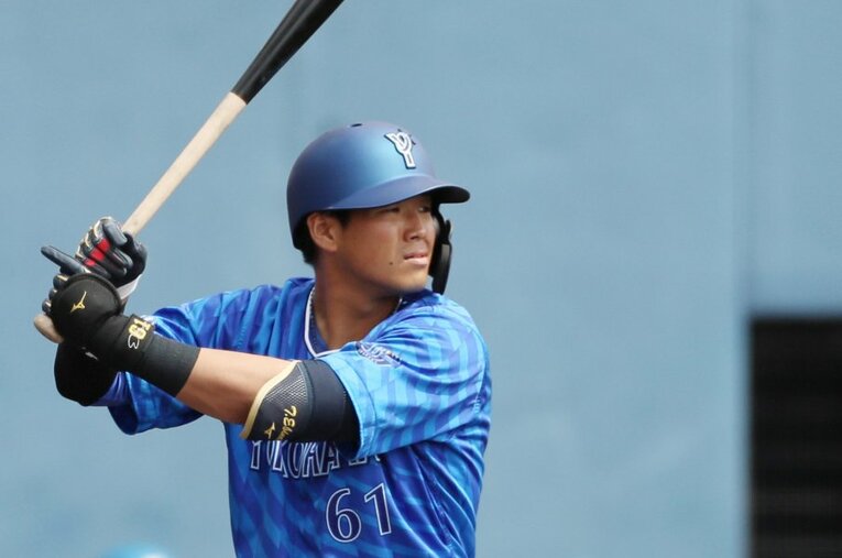 今季、一軍で活躍を見せる蝦名。昨季は42試合の出場にとどまっていたが、「どん底」と言える時間を過ごしたという ／ photograph by JIJI PRESS