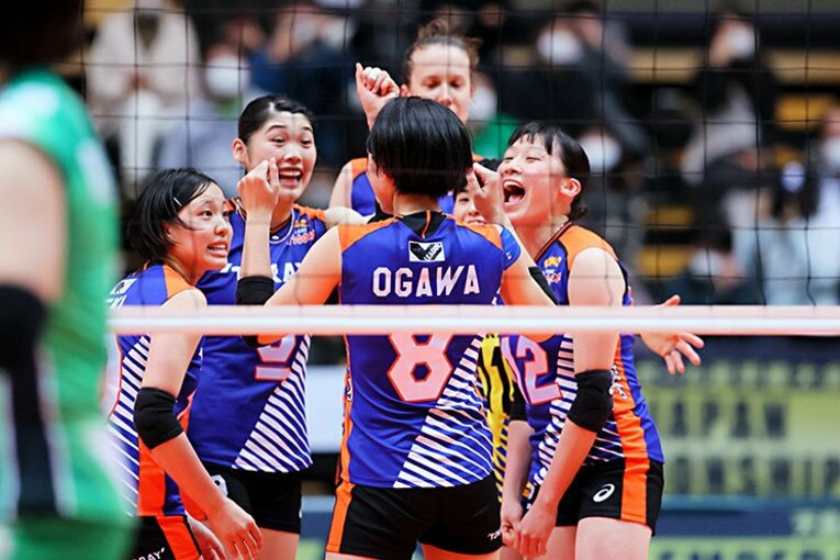 セッター関が決定力ある攻撃陣を活かしている　©︎Naoki Nishimura/AFLO SPORT