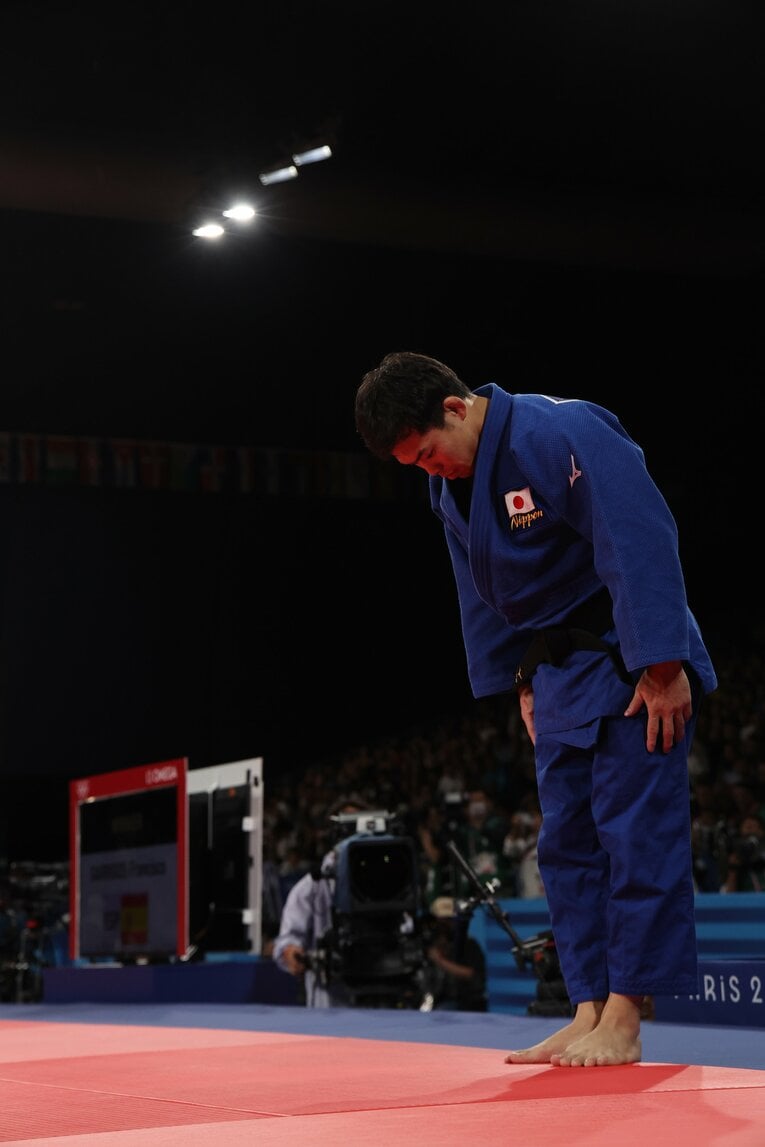 抗議を続けたが、最後は一礼して畳を下りた【3枚目／全3枚】　©JMPA