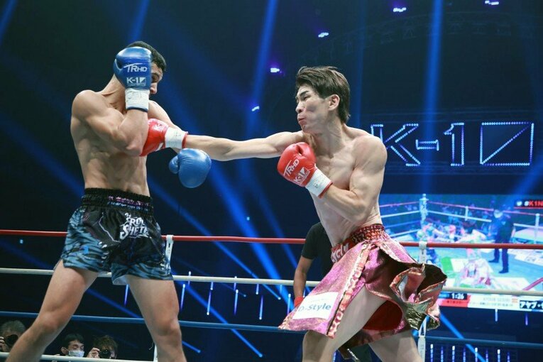 レオナ・ペタスvsアヤブ・セギリ（1回戦）　©K-1