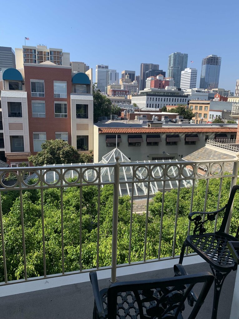 宿泊した「Horton grand hotel」の部屋から見えるサンディエゴの街並み