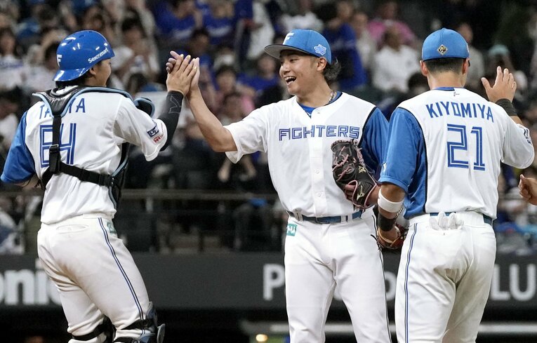 日本ハムの伊藤は隅田と同日にマダックスを達成している　©Kyodo News