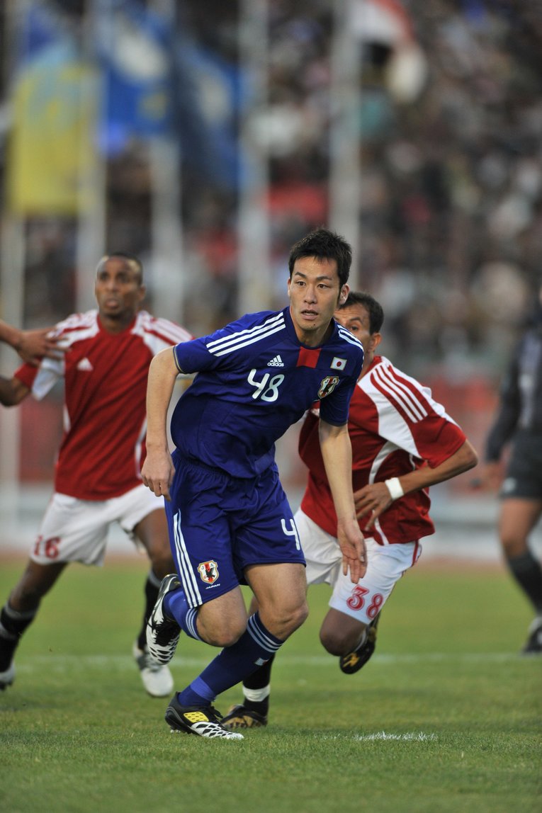 A代表デビュー時の体重は「78kg」だった（2010年1月イエメン戦）　©Jinten Sawada/AFLO