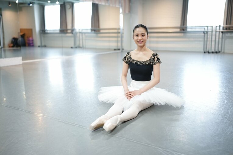 ロシアの名門・ボリショイバレエ学校から帰国した梶川陽菜さん（18歳）©︎Akito Iwamoto