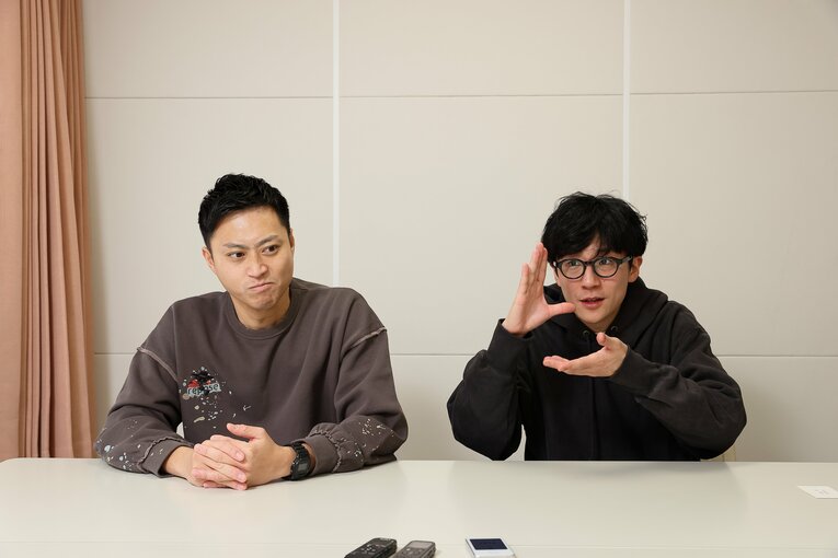 「なんでヘンダーソンは決勝いけへんかったんや」疑問の声も…M-1ラストイヤーコンビが味わった“恐怖の数秒間”「敗者が酒を飲み続けた夜」(4)