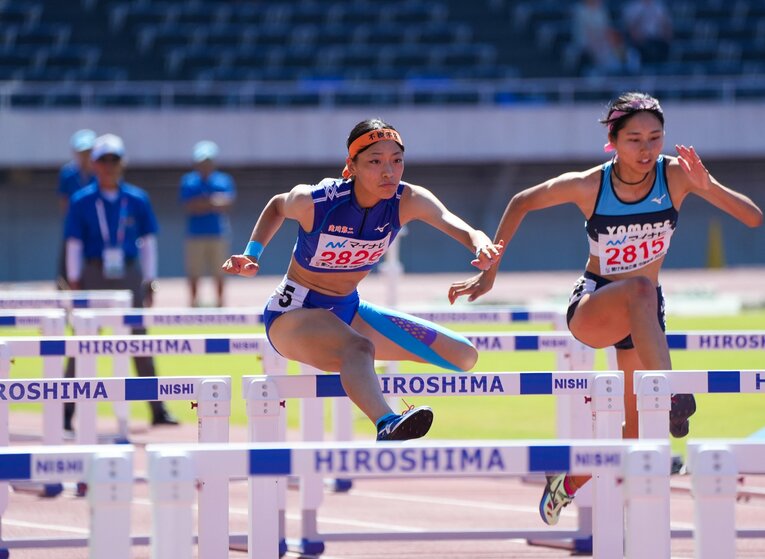 兵庫大会で7年ぶりに高校記録を更新した3年生の井上。全国大会決勝では、向かい風の影響もありベスト記録に届かず　©Satoshi Wada