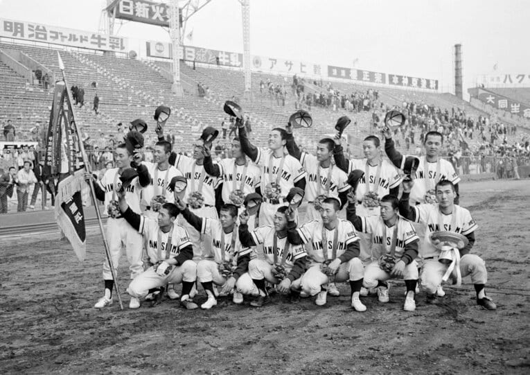 1970年、センバツを制した箕島ナイン　©JIJI PRESS