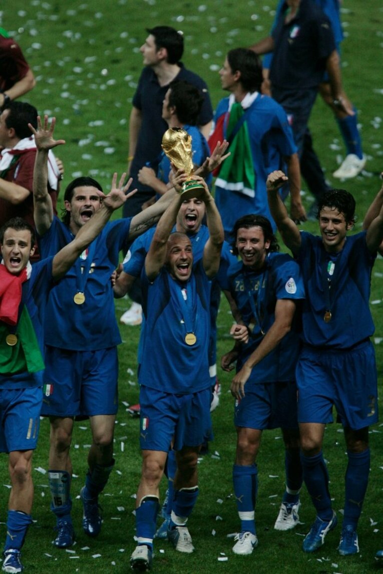 イタリア2大会連続W杯予選敗退の真相 「世界の破滅」と激怒ムードだった前回より、さらに深刻な問題は…〈欧州王者の急転落〉(17)